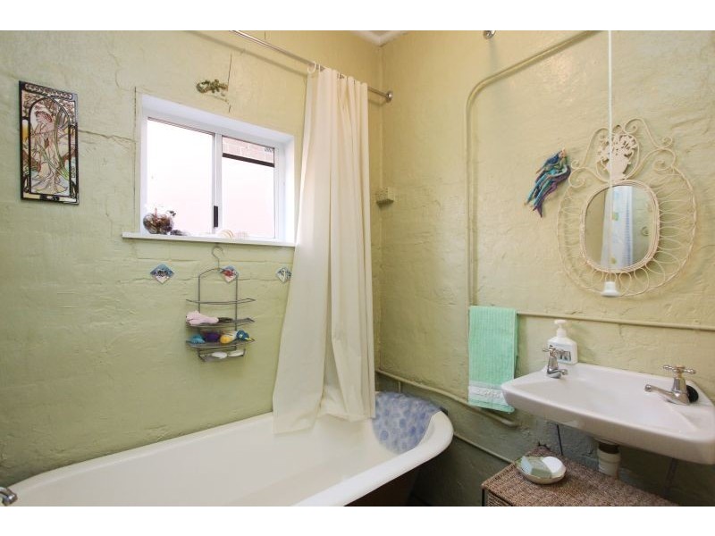 11 Joshua Street, Goulburn NSW 2580