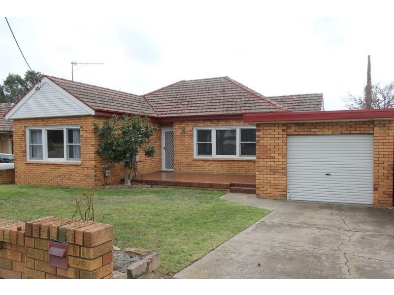 13 Elizabeth Street, Goulburn NSW 2580