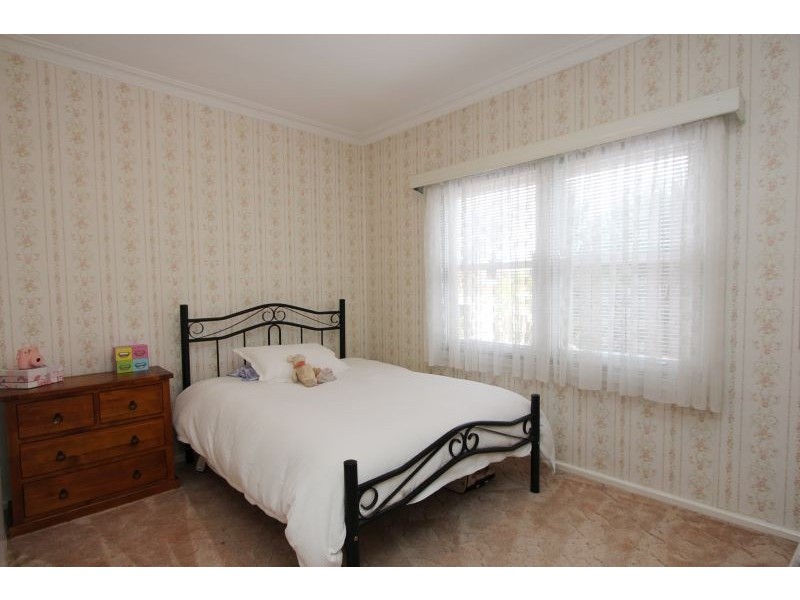 13 Elizabeth Street, Goulburn NSW 2580