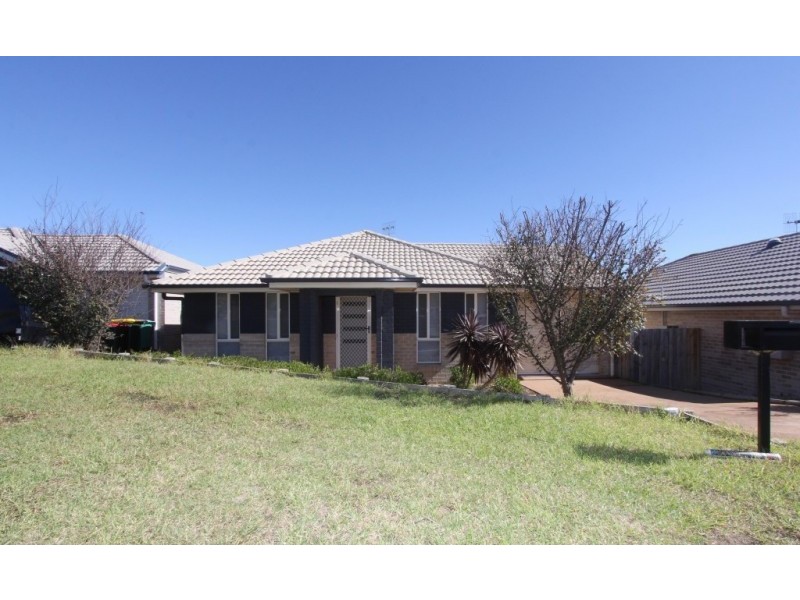 8 Stombuco Place, Goulburn NSW 2580