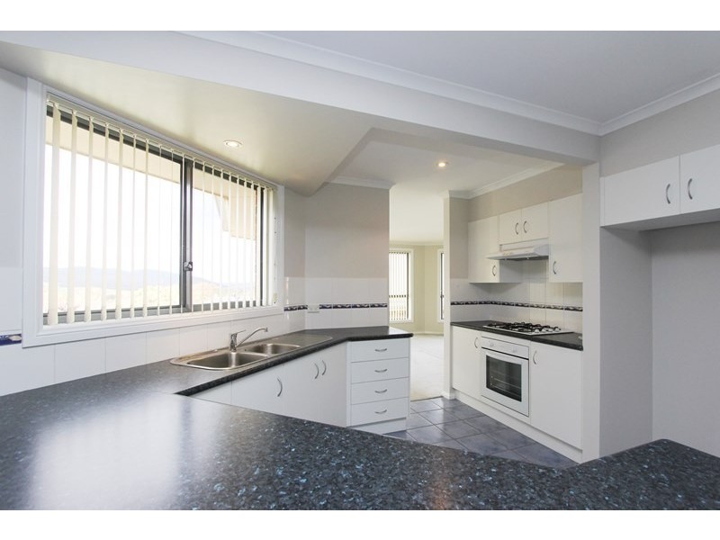 38 Ivy Lea Place, Goulburn NSW 2580