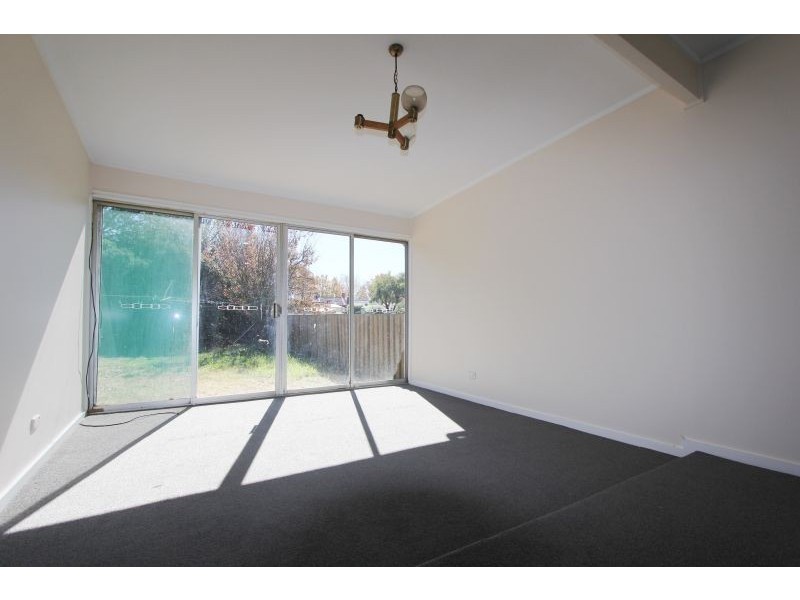 18 Lagoon Street, Goulburn NSW 2580