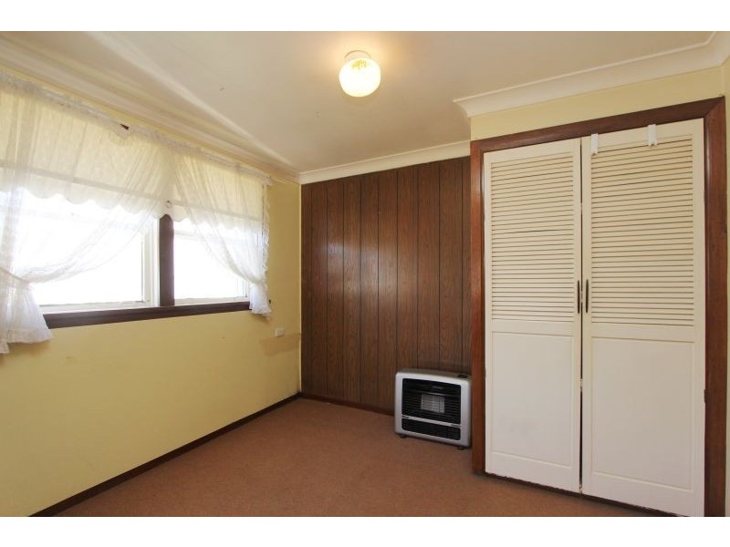 5 Little Addison Street, Goulburn NSW 2580