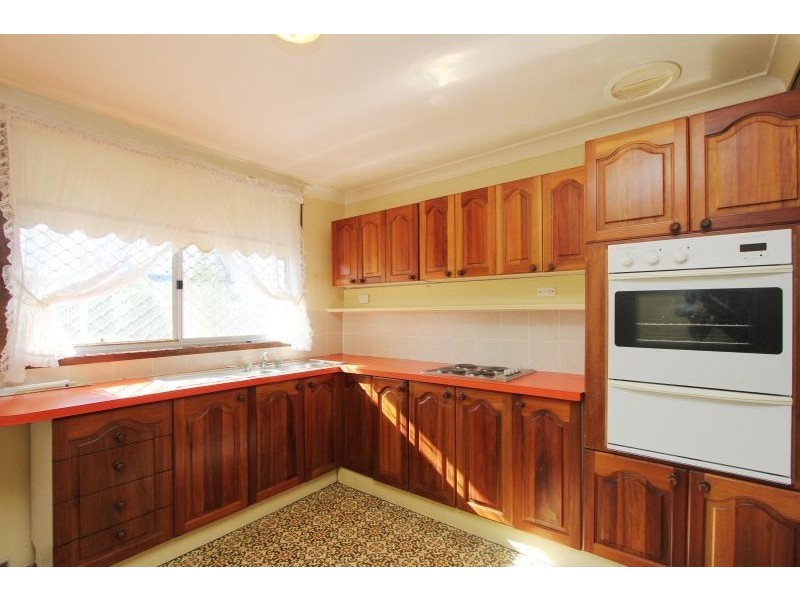 5 Little Addison Street, Goulburn NSW 2580