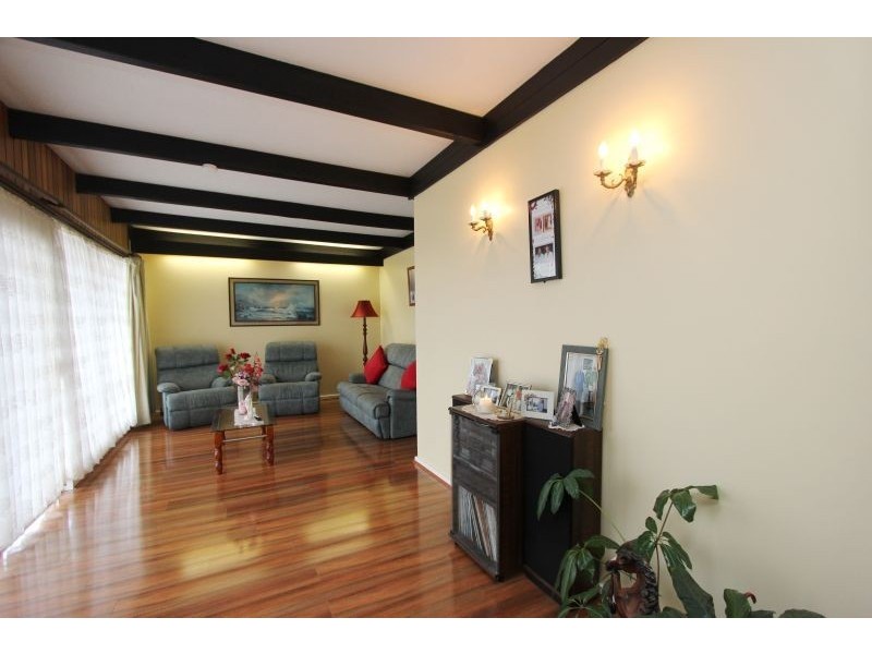 4 Glendare Crescent, Goulburn NSW 2580