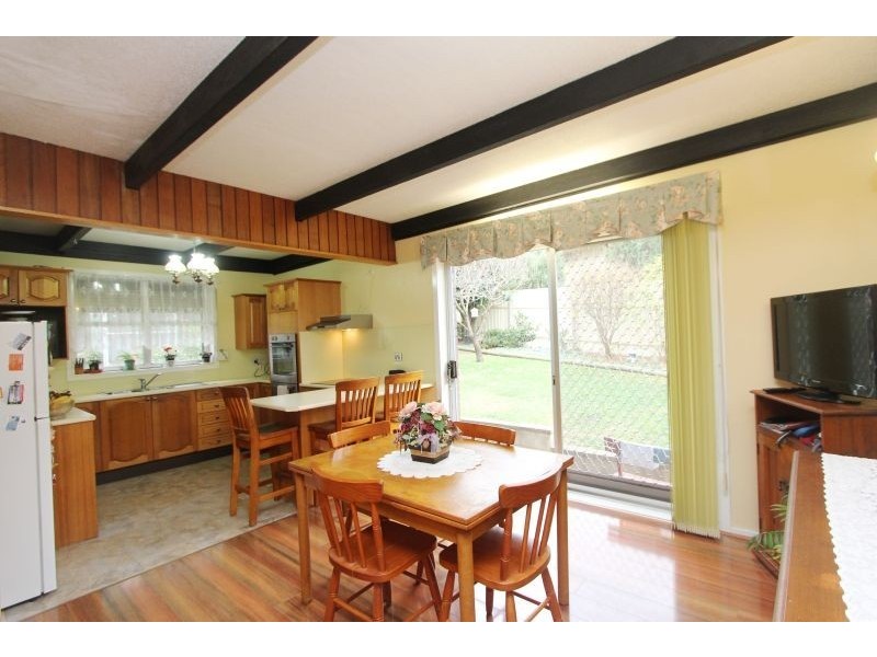 4 Glendare Crescent, Goulburn NSW 2580