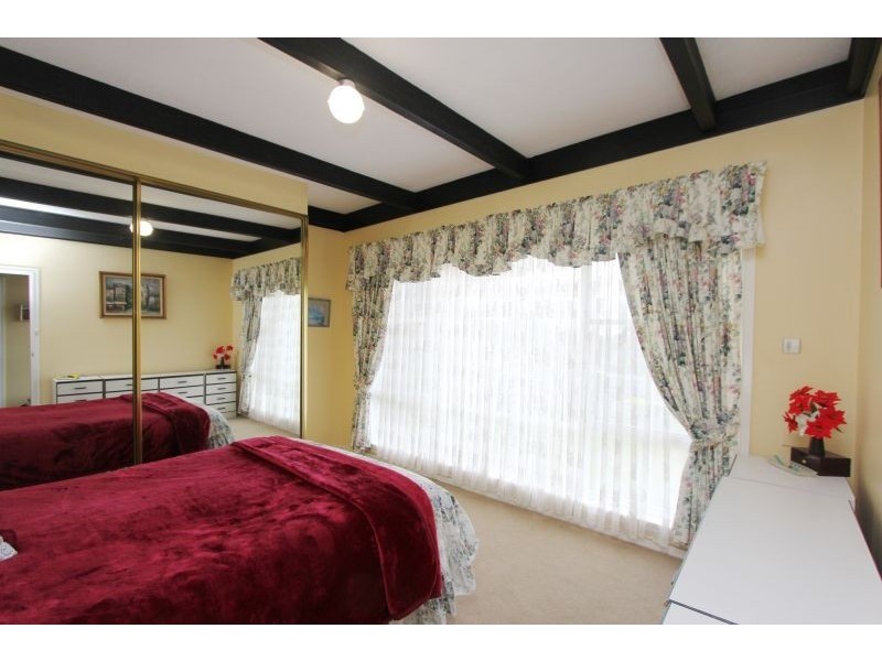 4 Glendare Crescent, Goulburn NSW 2580