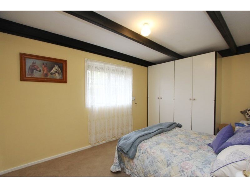 4 Glendare Crescent, Goulburn NSW 2580