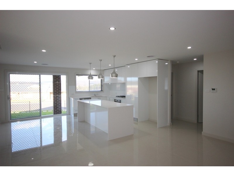 23 Barry Crescent, Goulburn NSW 2580