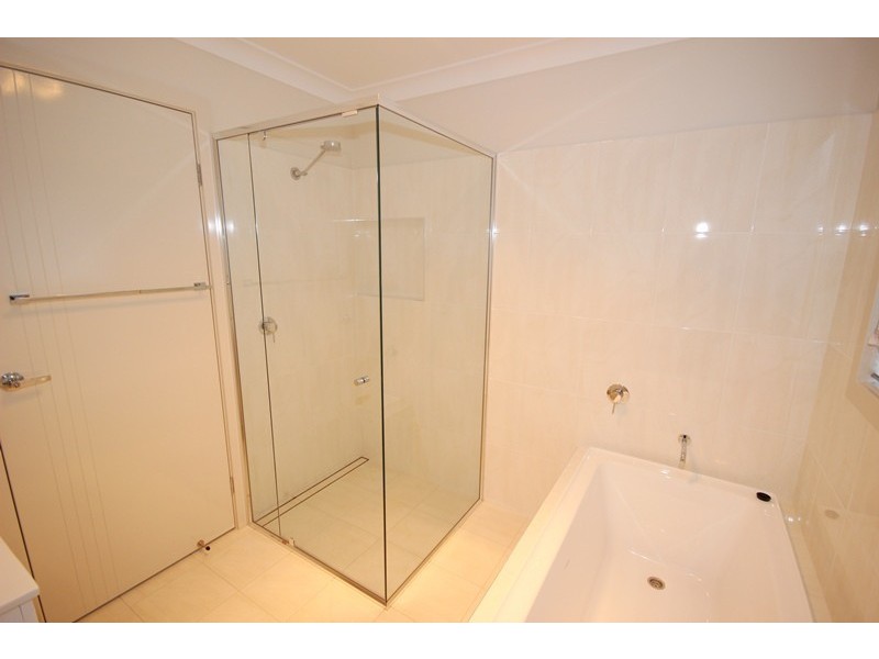 23 Barry Crescent, Goulburn NSW 2580