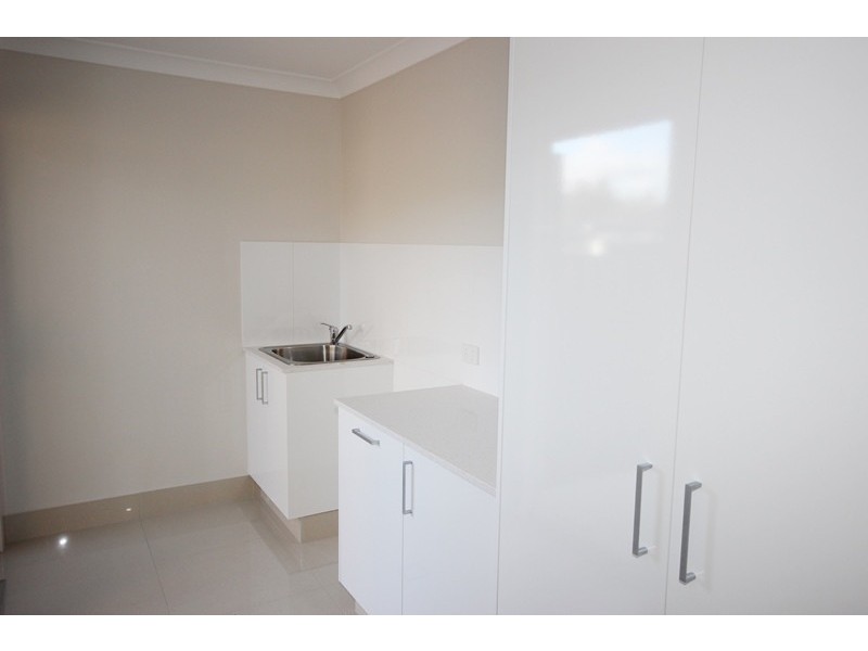 23 Barry Crescent, Goulburn NSW 2580