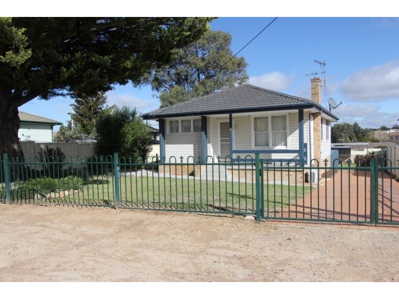 2 Nichols Street, Goulburn NSW 2580