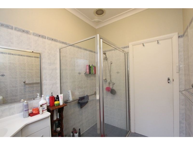 8 Arnheim Street, Goulburn NSW 2580