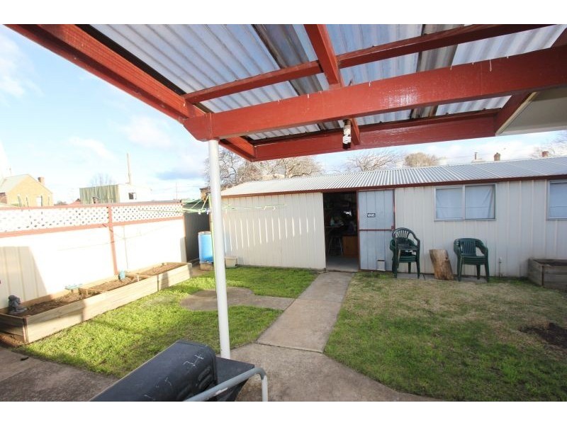 8 Arnheim Street, Goulburn NSW 2580