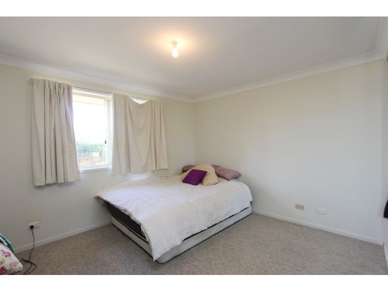 2/33 Chantilly Court, Goulburn NSW 2580