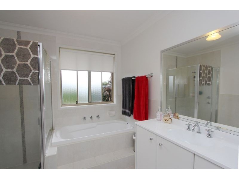 23 Monastery Drive, Goulburn NSW 2580