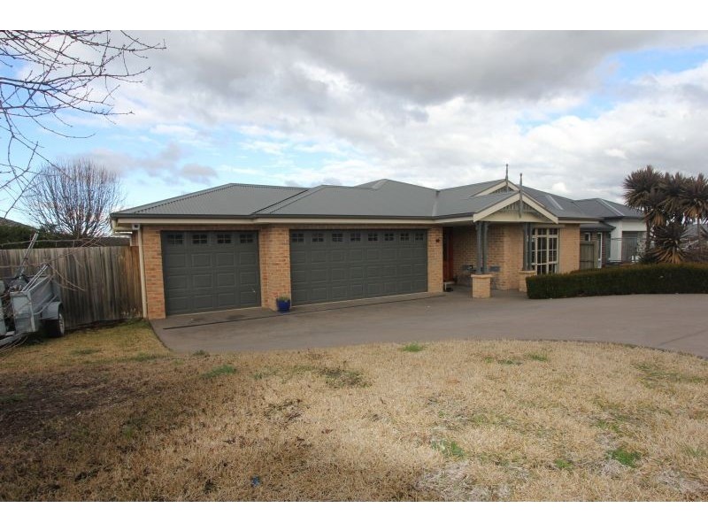 23 Monastery Drive, Goulburn NSW 2580