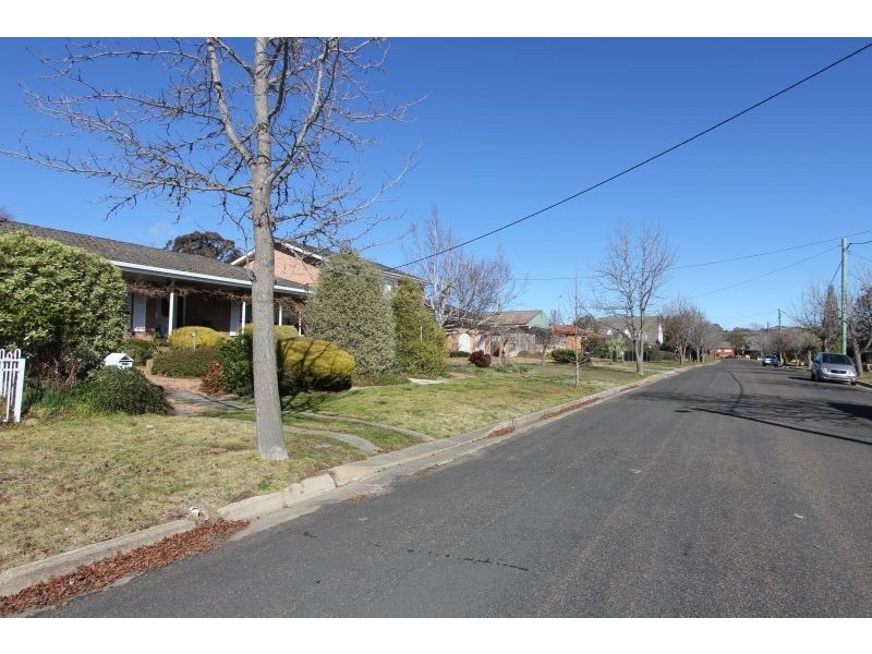 11 Llewellyn Avenue, Goulburn NSW 2580