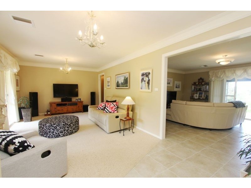 33 Run O Waters Drive, Goulburn NSW 2580