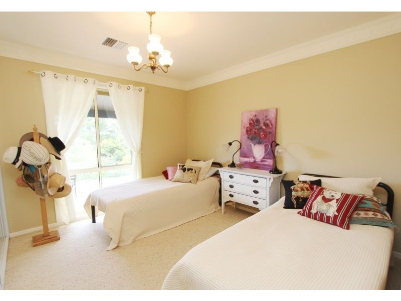 33 Run O Waters Drive, Goulburn NSW 2580