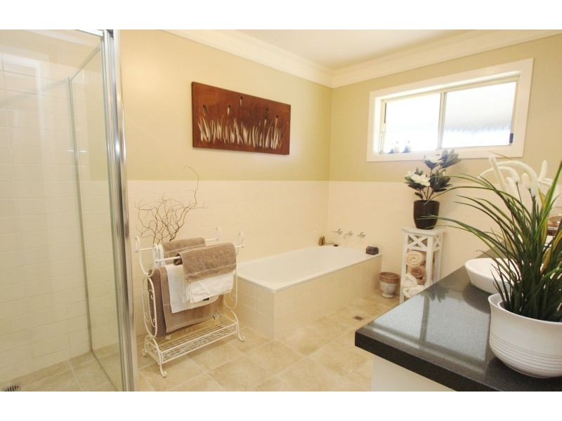 33 Run O Waters Drive, Goulburn NSW 2580