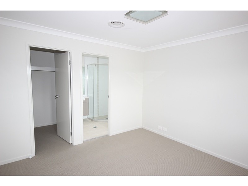 4 Lovet Street, Goulburn NSW 2580