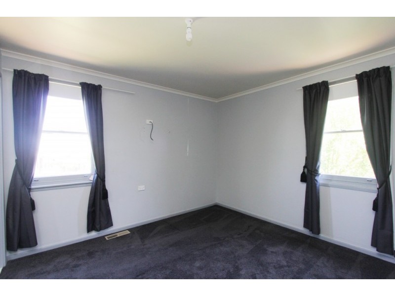 51 Gourock Ave, Goulburn NSW 2580