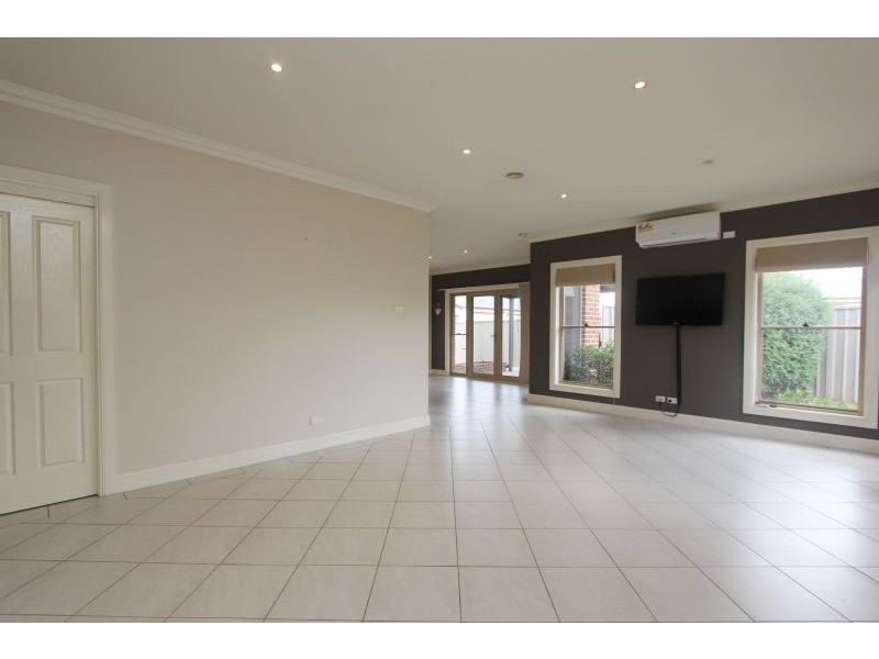 14 Hazelwood Place, Goulburn NSW 2580