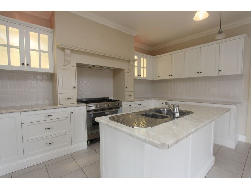 14 Hazelwood Place, Goulburn NSW 2580