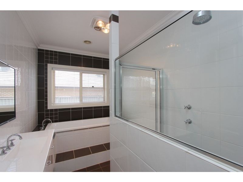 14 Hazelwood Place, Goulburn NSW 2580