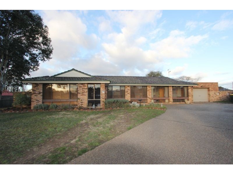 11 Kerr Place, Goulburn NSW 2580