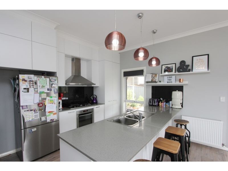 21 Melliodora Drive, Goulburn NSW 2580