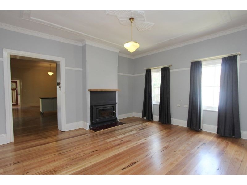 33 Kinghorne Street, Goulburn NSW 2580