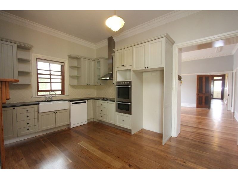 33 Kinghorne Street, Goulburn NSW 2580