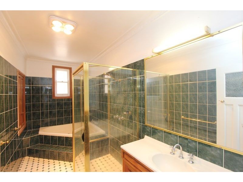 67 Clinton Street, Goulburn NSW 2580