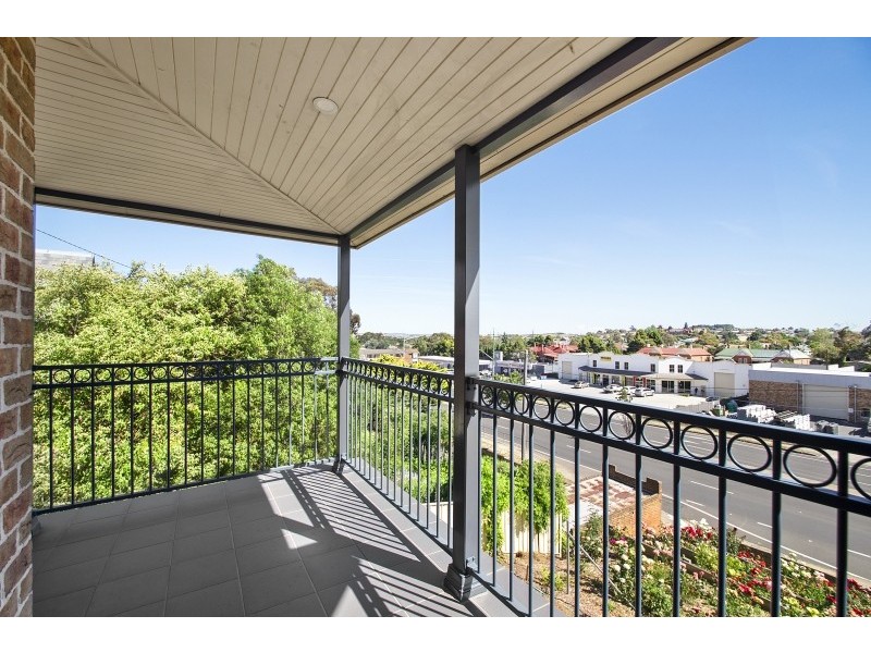 2/105 Cowper Street, Goulburn NSW 2580