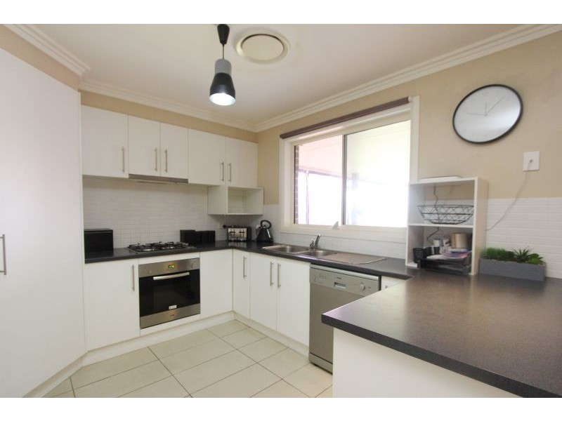 27 Monastery Drive, Goulburn NSW 2580