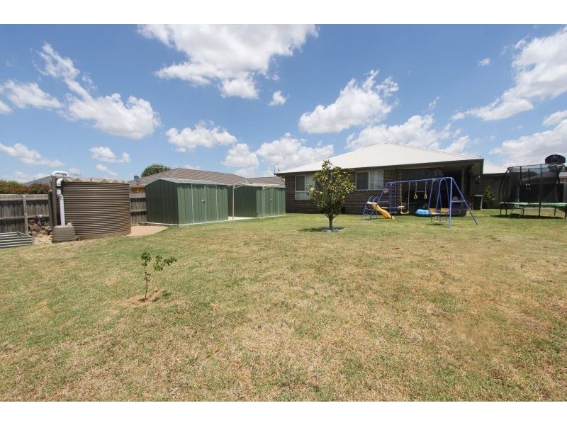 27 Monastery Drive, Goulburn NSW 2580