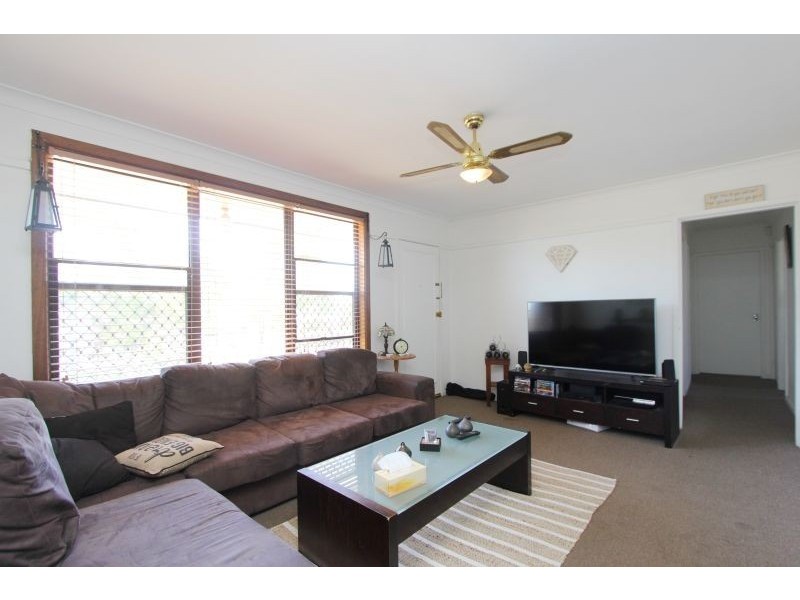 5 Davies Crescent, Goulburn NSW 2580