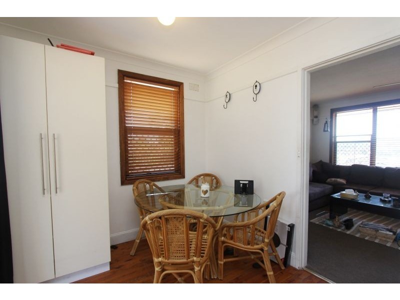 5 Davies Crescent, Goulburn NSW 2580