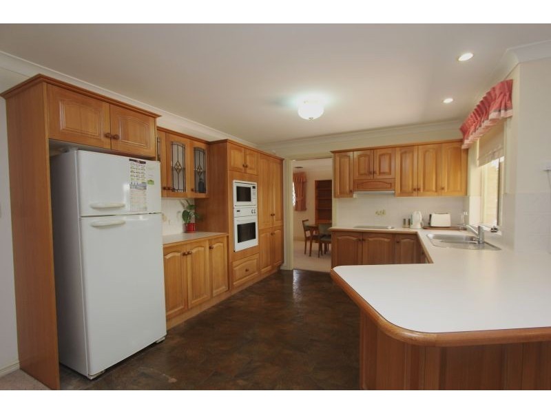 3 Oakwood Avenue, Goulburn NSW 2580