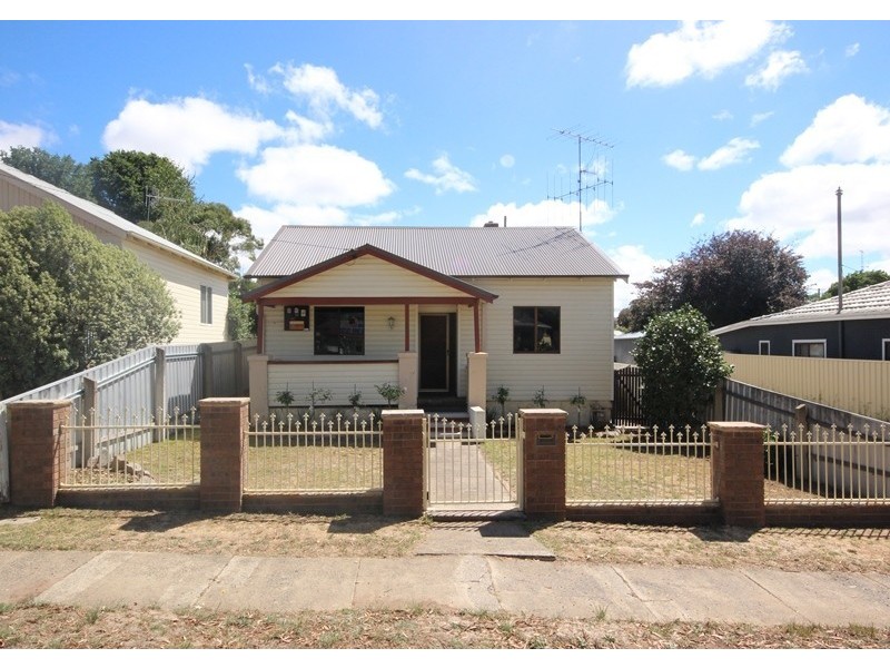 145 Clinton Street, Goulburn NSW 2580