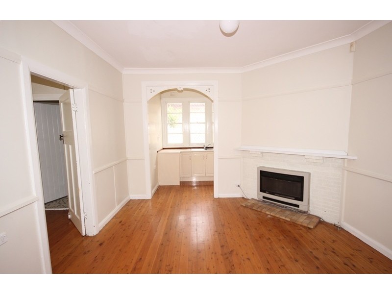 76 Sloane Street, Goulburn NSW 2580