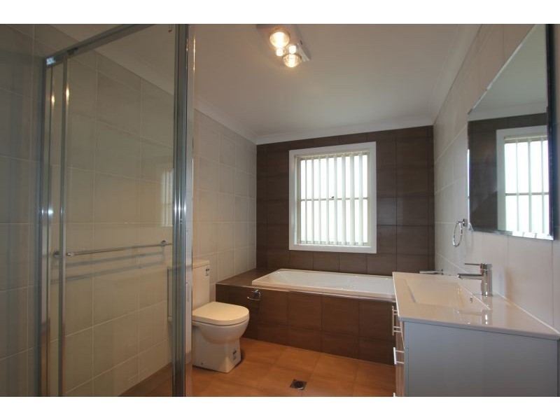 1/25-29 Joshua Street, Goulburn NSW 2580