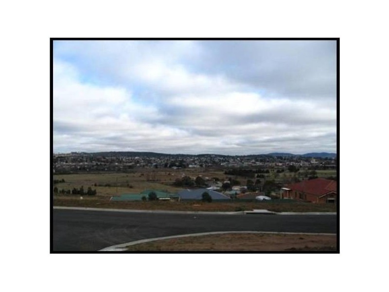 Melliodora Drive, Goulburn NSW 2580