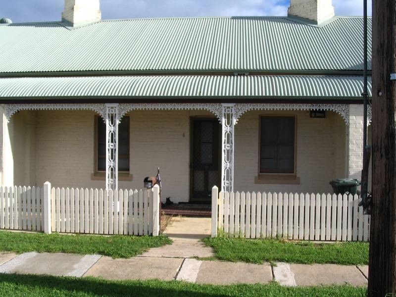 4 Wilmot Street, Goulburn NSW 2580