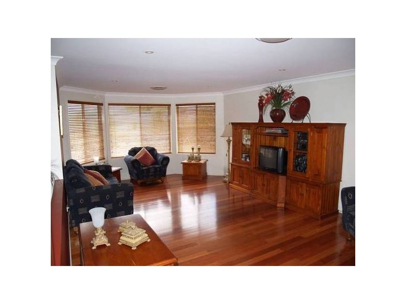 11 Slocombe Street, Goulburn NSW 2580