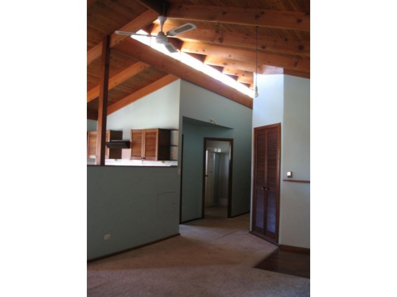 10 Kenmore Street, Goulburn NSW 2580