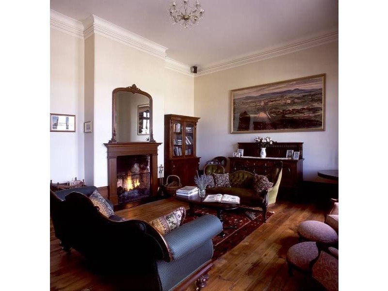 160 Sloane Street, Goulburn NSW 2580