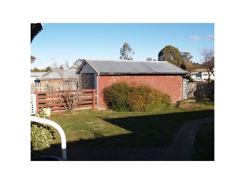 18 Wyatt Street, Goulburn NSW 2580